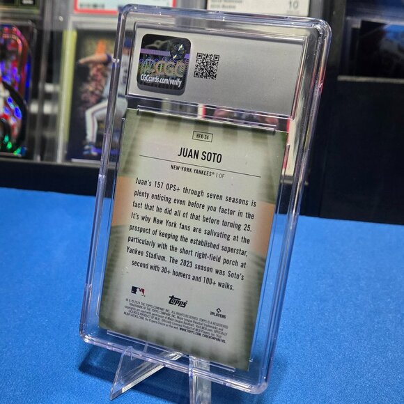 2024 Topps Update Home Field Advantage #HFA-34 Juan Soto (CGC 9) - Picture 2 of 2
